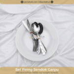 Set Piring Sendok dan Garpu