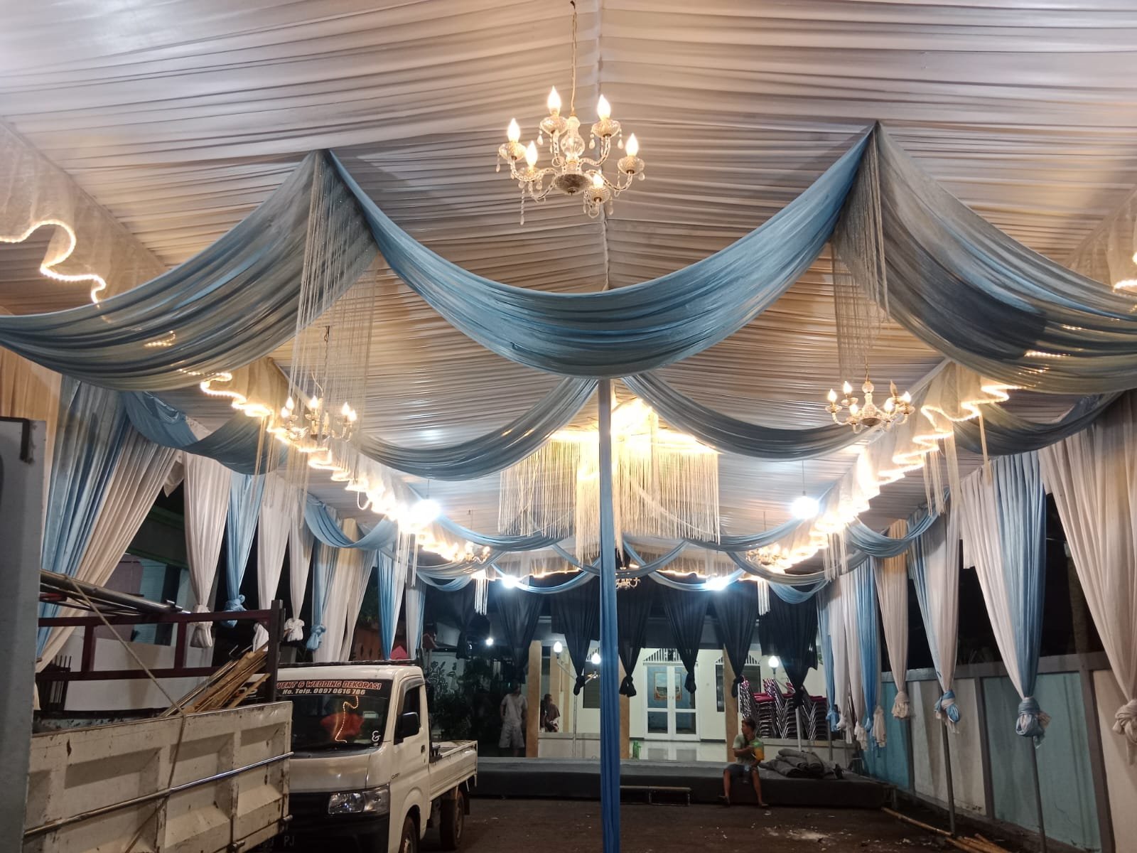 Kerangka tenda besi kuat kokoh PestaHub pemasangan acara Medan Satria