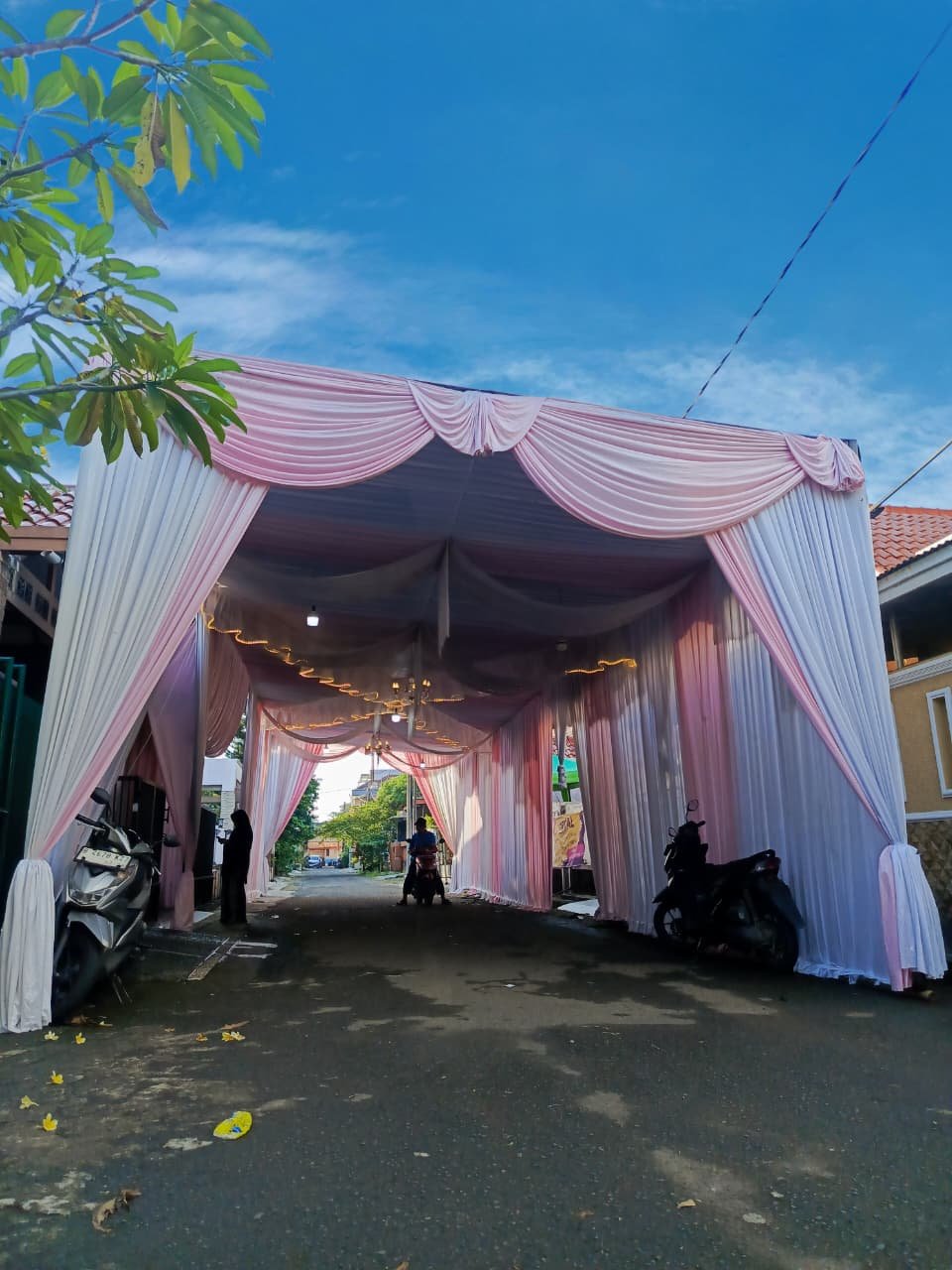 Layanan jasa sewa tenda murah dan alat pesta lengkap terdekat di Mustika Jaya Bekasi